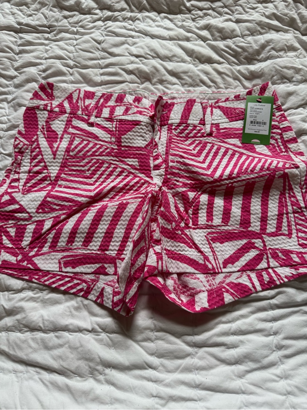 Lilly Pulitzer- Pink Sailboat Print Callahan Shorts in Yacht Sea